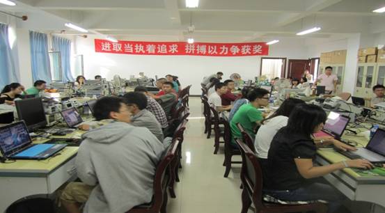 完美网页版召开2013年全国大学生电子设计竞赛动员会