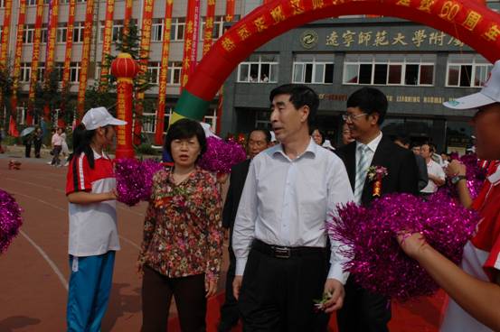 沧桑砥砺六十载  薪火相承谱新篇——完美网页版附属中学六十周年校庆