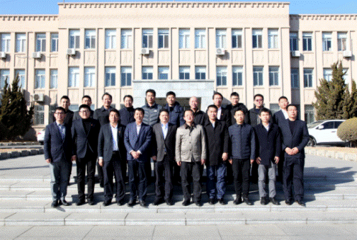完美网页版召开首批向省级贫困县所辖乡村选派干部工作座谈会