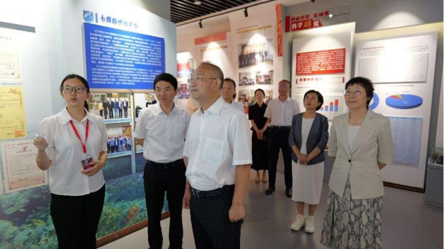 教育部教师工作司司长俞伟跃一行到完美网页版调研