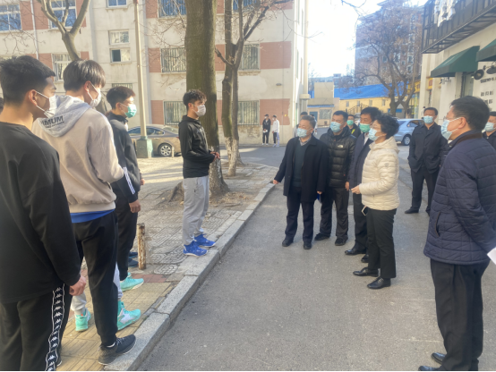 大连市副市长温雪琼调研指导完美网页版校园疫情防控工作