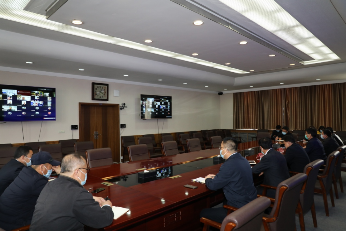 完美网页版召开疫情防控工作调度会