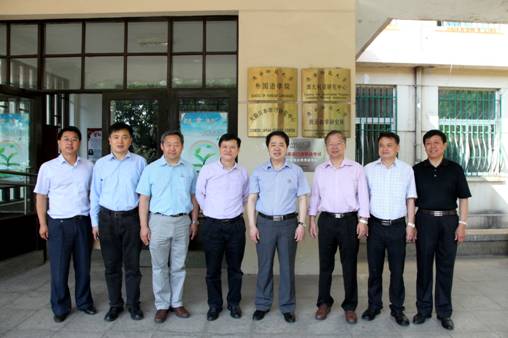 翻译硕士专业学位授权点专项评估专家组来完美网页版考察