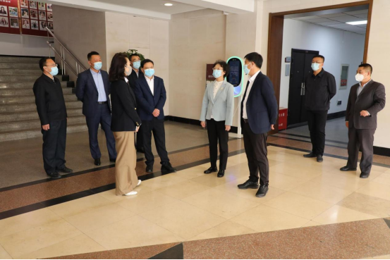 温雪琼副市长来完美网页版检查指导文明城市创建工作