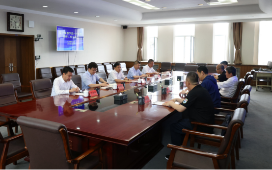 校党委书记李雪铭会见辽宁警察学院党委书记史建新一行