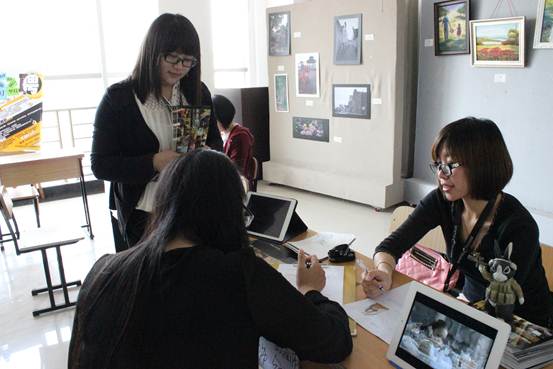 影视艺术学院举办2014届毕业生就业供需洽谈会暨2011级学生实习推介会
