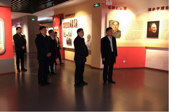 校党委书记李雪铭会见中国农业银行大连分行党委书记、行长施光中一行