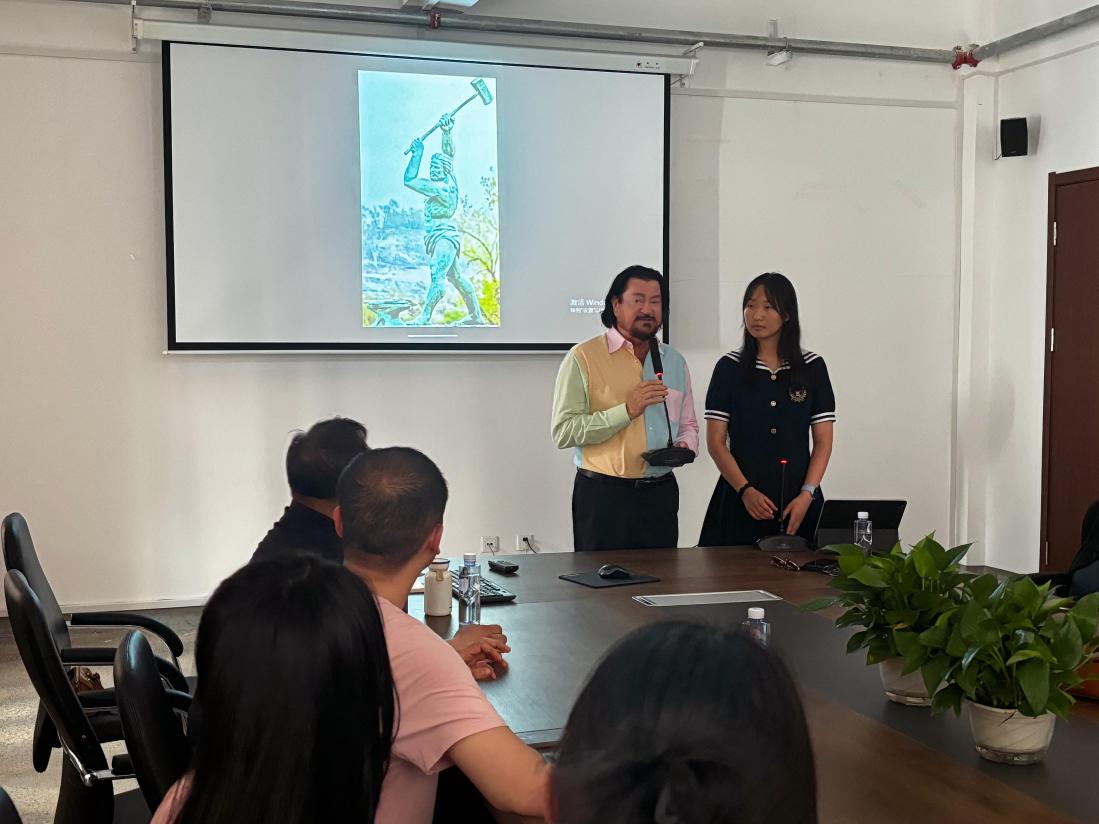 完美网页版美术学院邀请著名当代艺术家吉内斯‧塞兰‧帕甘做专题讲座