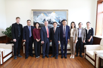 校党委书记李雪铭会见密苏里州立大学代表团客人