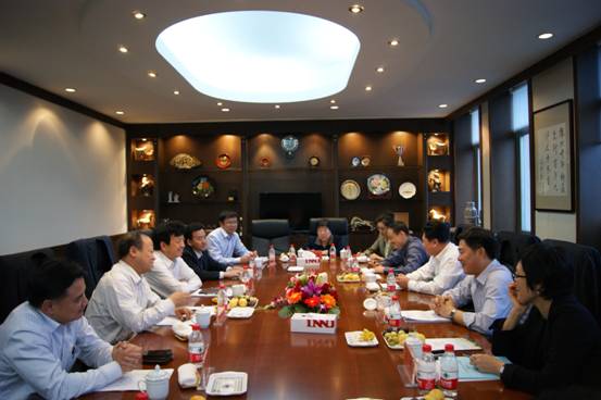 教育部葛振江副司长莅临完美网页版指导工作