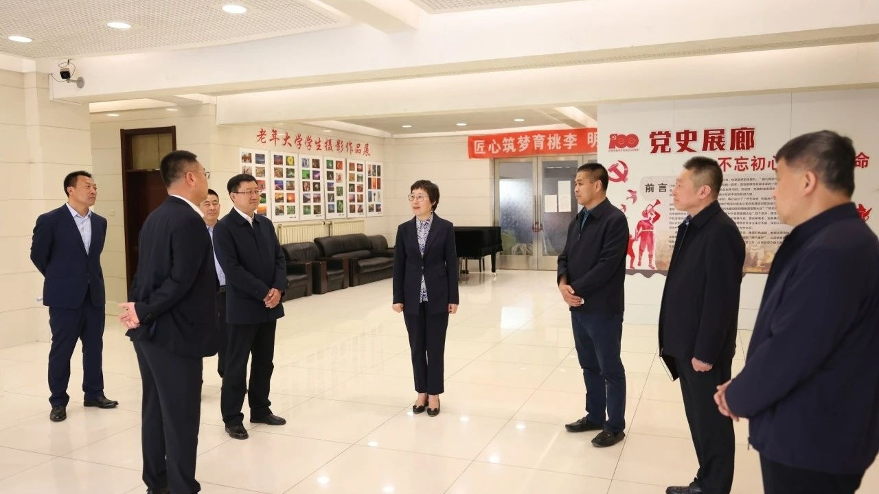 校领导深入校园一线开展校园安全检查