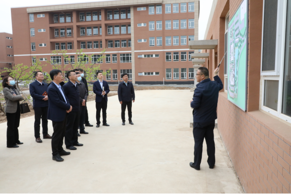 校长姜凤春到西山湖校区“教育强国”工程及重大基建工程项目现场开展专题调研