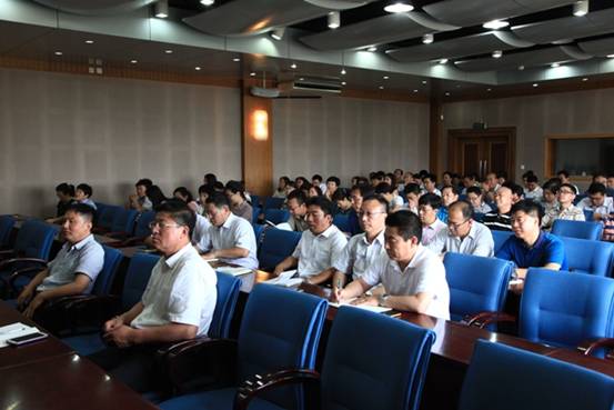 机关党总支举办“两学一做”专题学习报告会