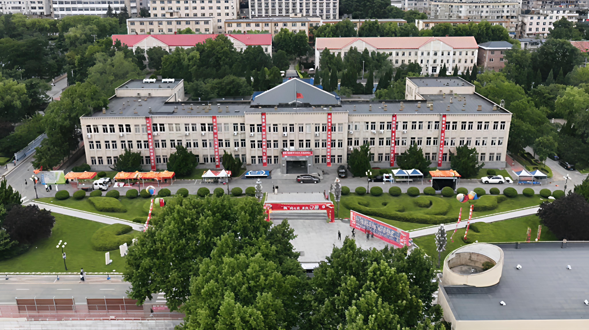 完美网页版喜迎2025级新生入学