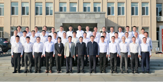 完美网页版召开选派干部总结表彰会
