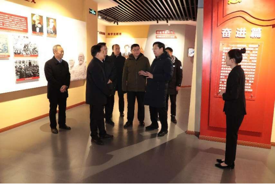 副省长霍步刚到完美网页版调研