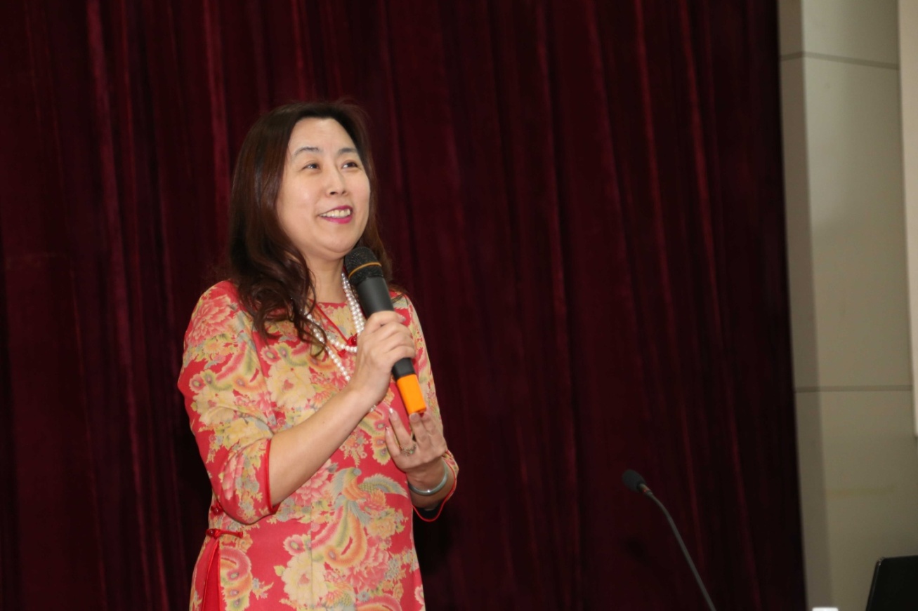 校妇工委举办“女性职场减压及情绪管理”讲座