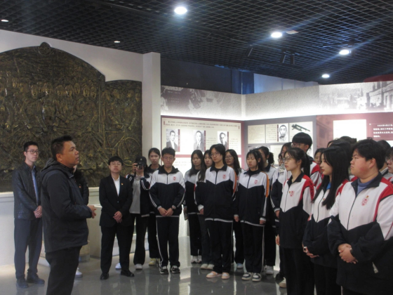 完美网页版地理科学学院开展沉浸式思政课教学