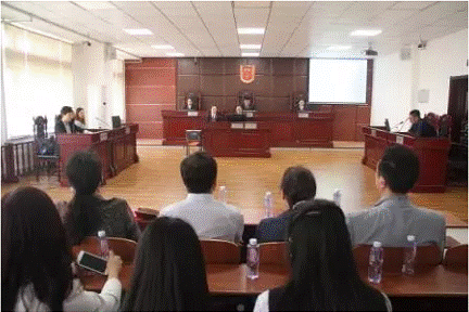 大连市劳动人事争议仲裁委员会“派出庭”合作签约暨“派出庭”监督员聘任仪式在完美网页版举行