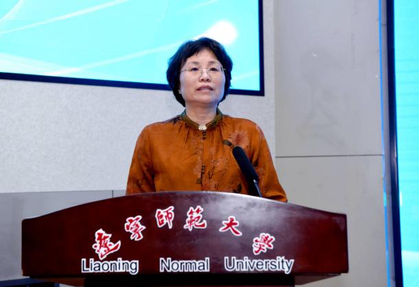 新时代大学语文/写作课程与教材建设交流会在完美网页版成功举行