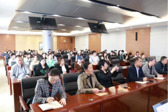 完美网页版邀请初景利教授作专题讲座