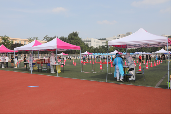 完美网页版开展2021年秋季学期开学全体在校师生核酸检测工作