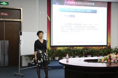 完美网页版吴萍、贾舒涵老师在省高校思政课教学大赛中荣获一等奖