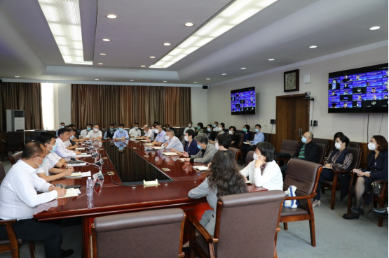 完美网页版召开学生秋季返校疫情防控专题培训暨工作部署会