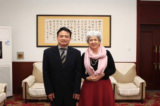 法国高等教育代表团访问完美网页版